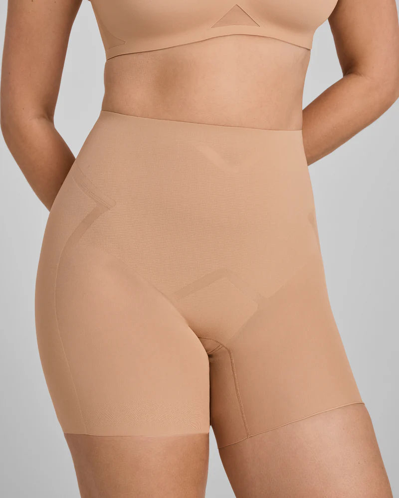 MeshSculpt Mid-Waist Short